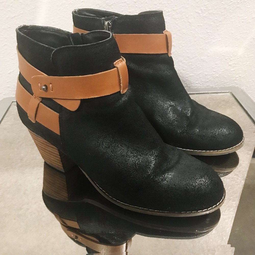 DV by Dolce Vita Jaxen boots, black nubuck  sz 9